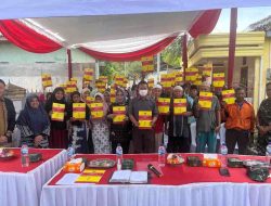 Aprilliati Sosialisasikan Perda Bantuan Hukum Untuk Warga Miskin Di Kelurahan Keteguhan Bandar Lampung